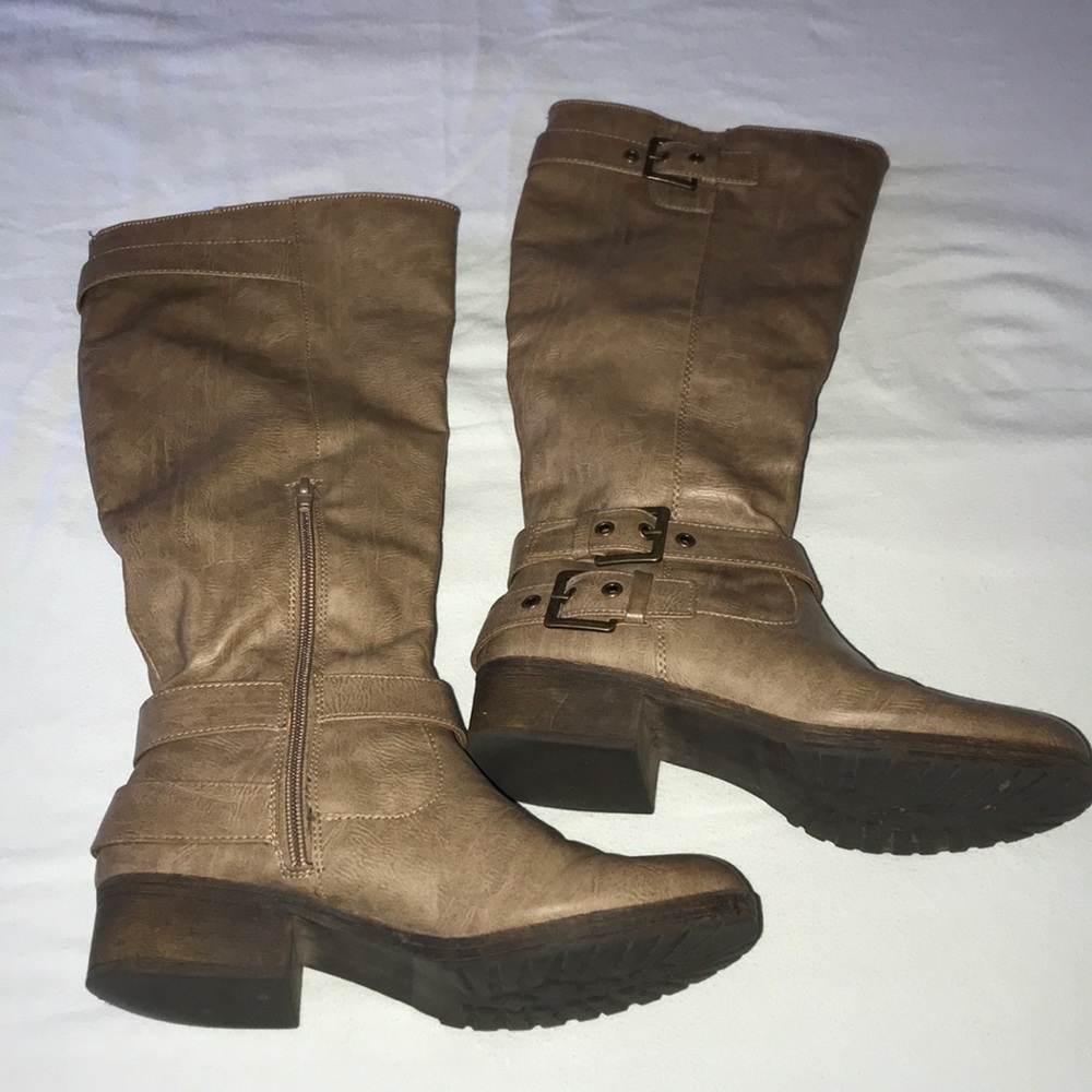 Used So Khaki Riding Boots. Size 8